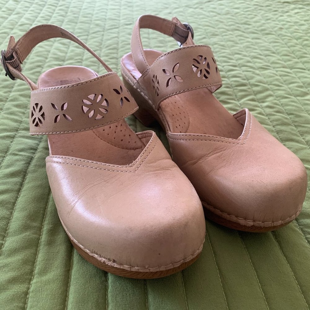 Dansko Beige Mary Jane's Size 37